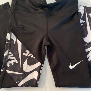 Nike Trophy Jr Leggings Tight Fit Black Girls Small NEW WITH TAGS